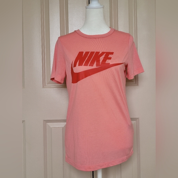 Nike Tops - NIKE SHIRT